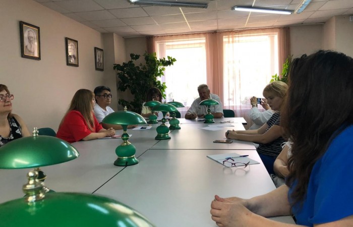 d4659114-6199-48df-8c38-4643280d0d76